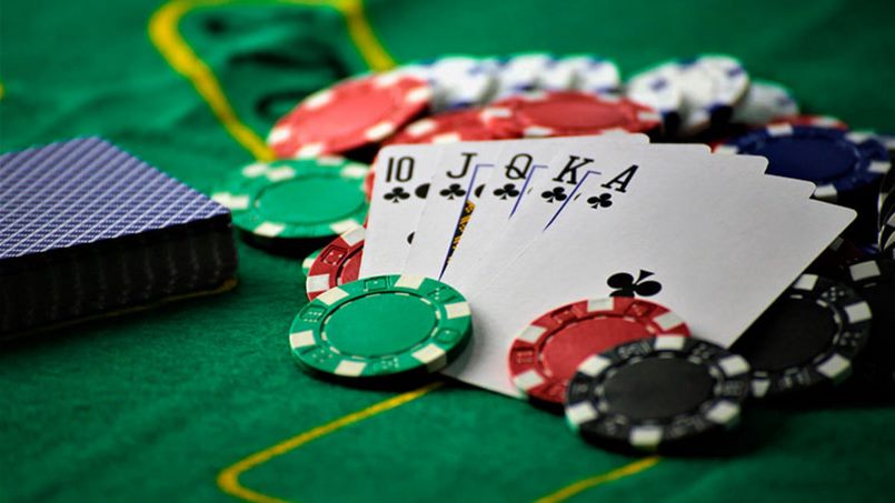 Mẹo đánh Poker hay chú ý đến luật chơi 